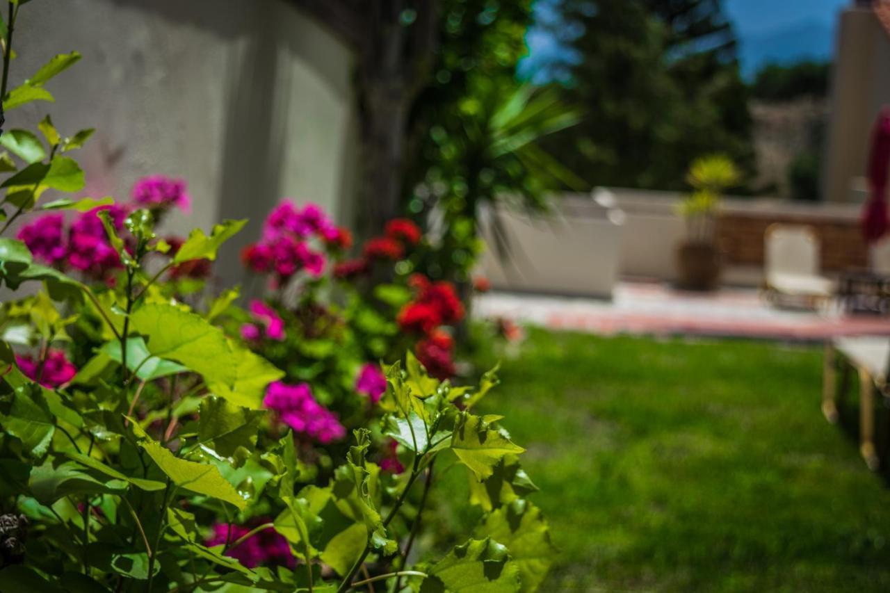 Niriides Luxury Villas Херсониссос Экстерьер фото